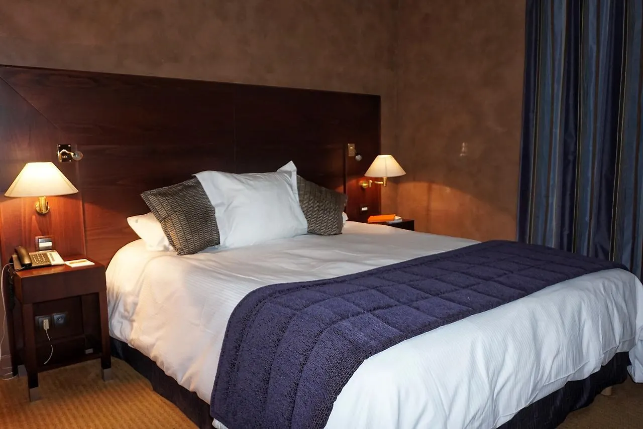 ****  Hotel & Restaurants - Maison Chabran Pont-de-l'Isere France