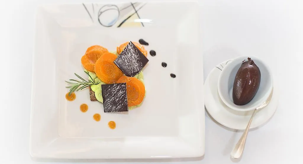 Hotel & Restaurants - Maison Chabran Pont-de-lʼIsère 4*,
