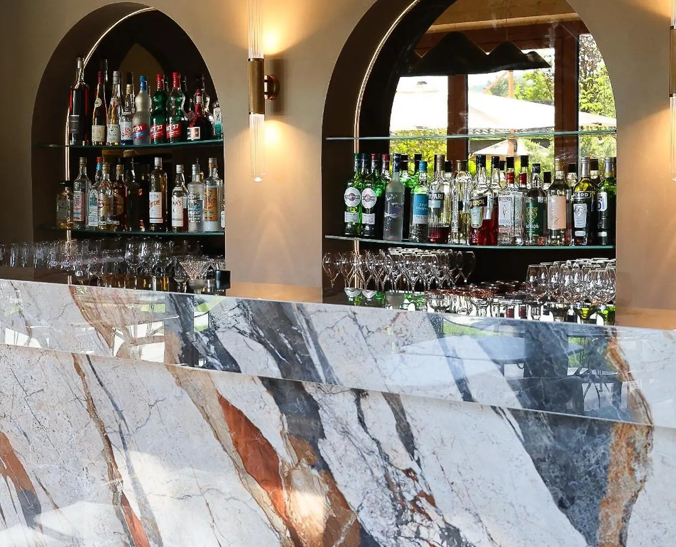 Hotel & Restaurants - Maison Chabran Pont-de-lʼIsère