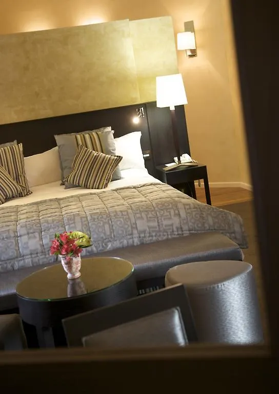 ****  Hotel Michel Chabran Pont-de-lʼIsère Frankreich