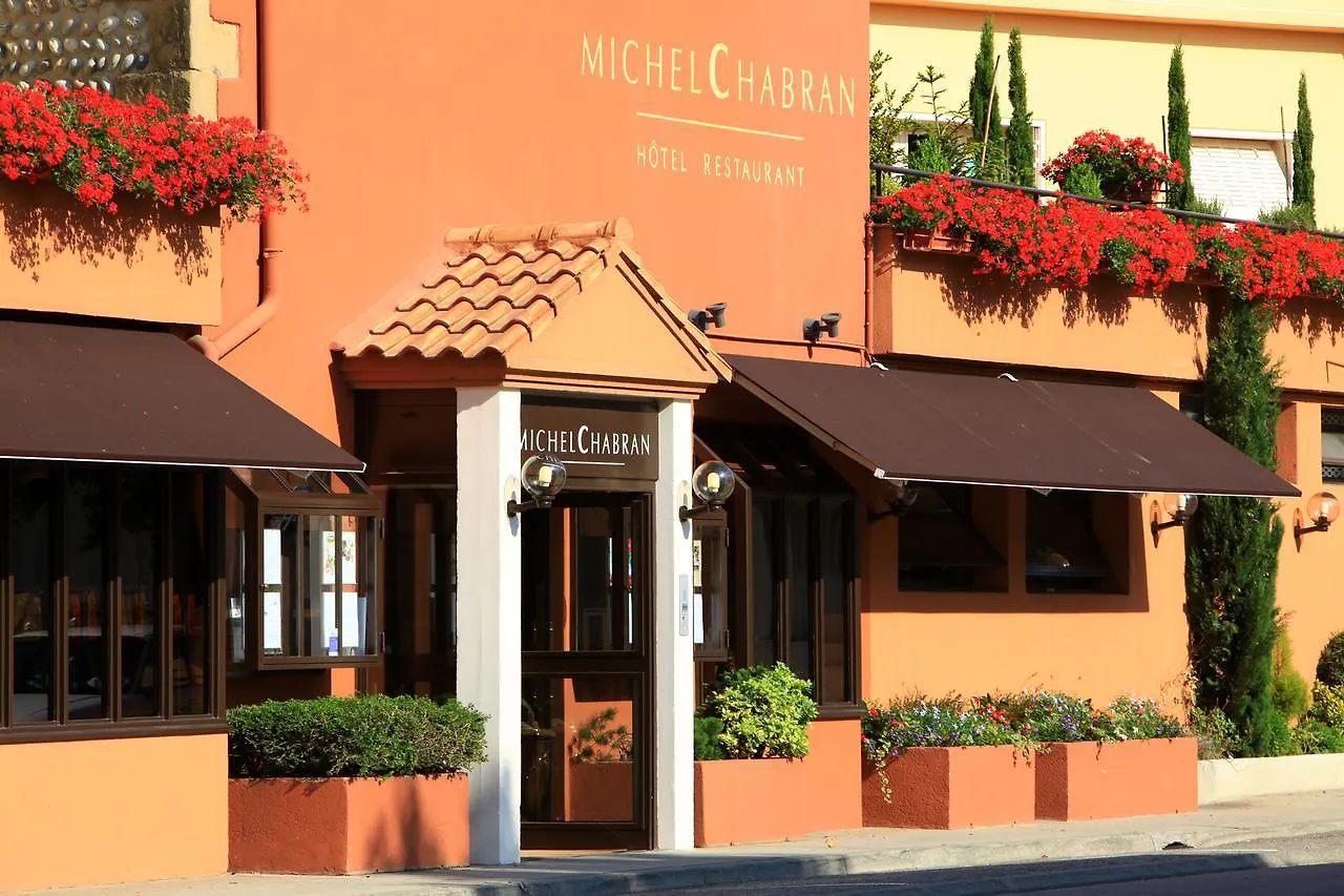 Hotel & Restaurants - Maison Chabran Pont-de-lʼIsère